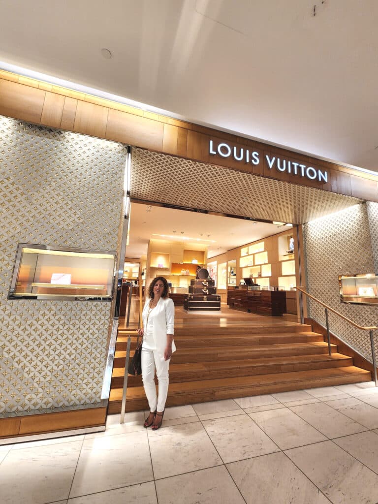 marianne zakhour, women in tech, stem, holt renfrew, louis vuitton, helen siwak, vancouver, bc, ecoluxury