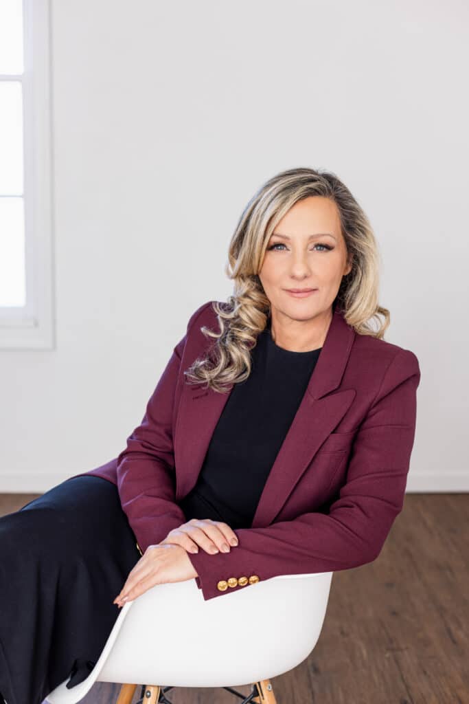 SID+JACQUELINE real estate group, West Vancouver, North Vancouver, homes, vancouver, Canada, Helen Siwak, portfolio, yvr 