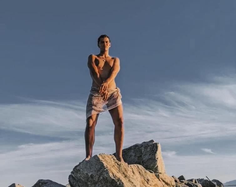 fares, tedx bbt, helen siwak, portfolioyvr, folioyvr, tech industry, vancouver, bc, luxury lifestyle